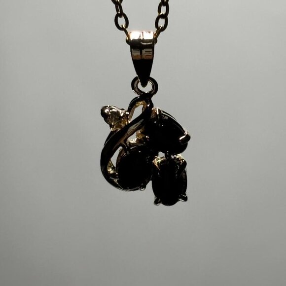 Vintage ONYX Pendant Necklace, Dolphin Ore 18K Gold Electroplate - Picture 2 of 6